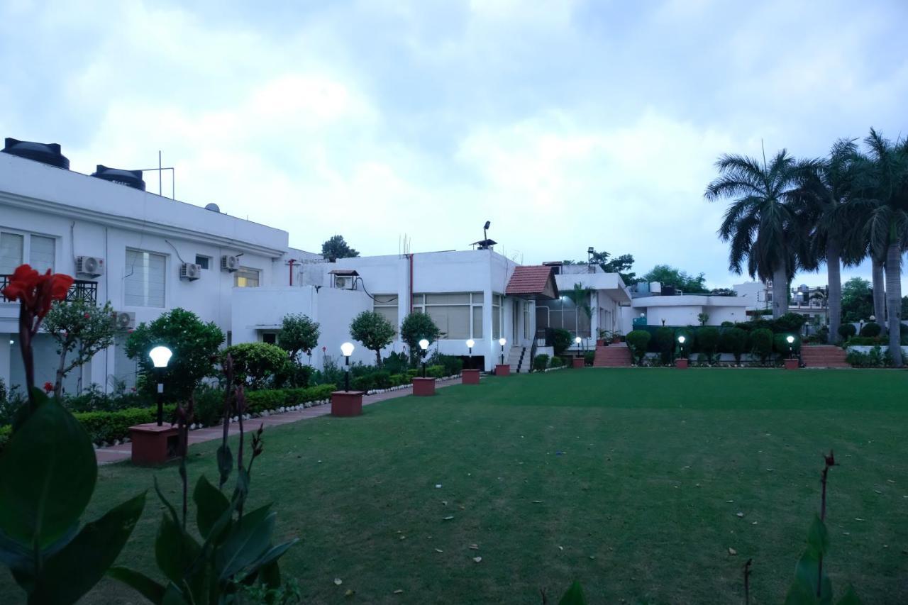 Black Mango Resort Kala Amb Esterno foto